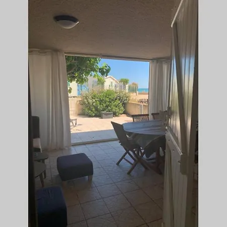 Villa Climatisee Front De Mer Pour 8 Personnes Front De Mer Saint-Pierre-la-Mer (Aude)